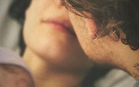 Halsey and Alev Aydin share a son.